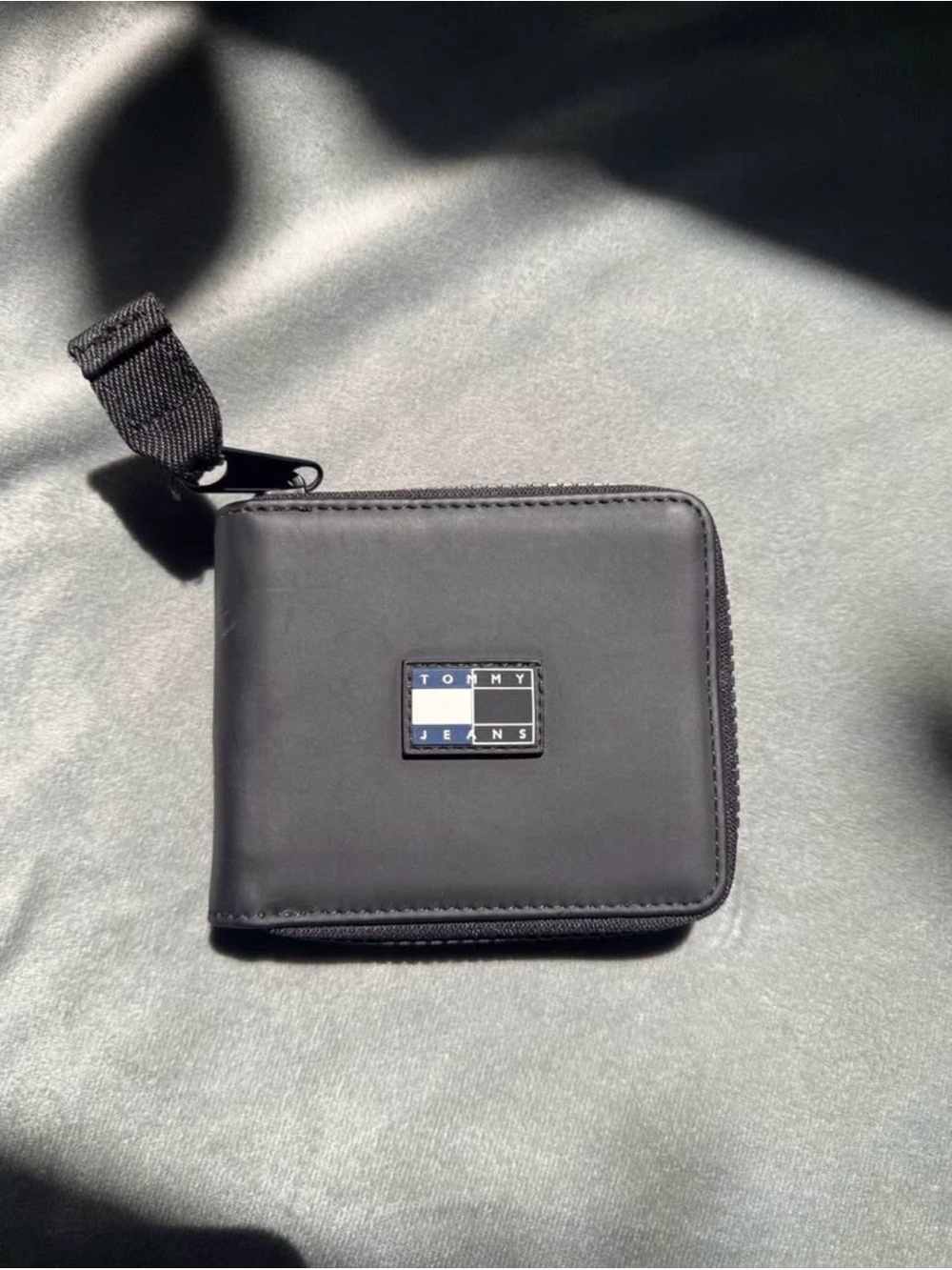 Tommy Hilfiger Black Zip-Around Wallet with Logo Plaque